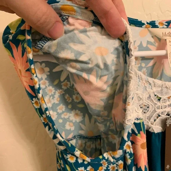 Matilda Jane Woman’s Dream Chaser’s It’s the Weekend floral top size medium NWT - Picture 6 of 6